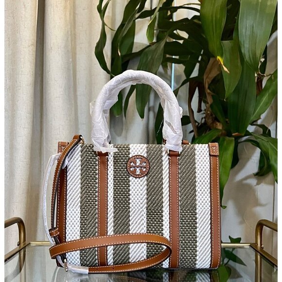 👛 NWT!!! AUTHENTIC TORY BURCH BLAKE STRIPED CANVAS TOTE 👛 - Picture 2 of 12